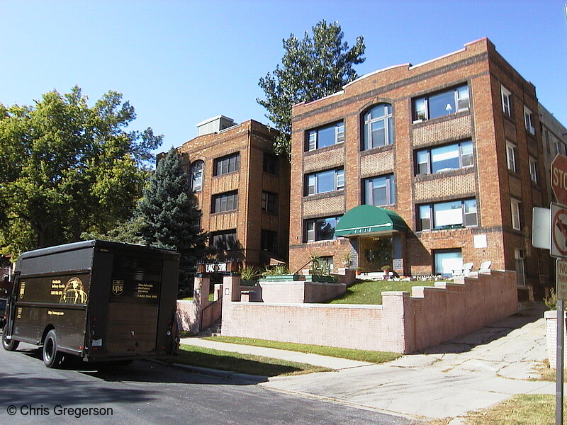 Photo of Apartment Buildings on West Lake Harriet Parkway(1006)