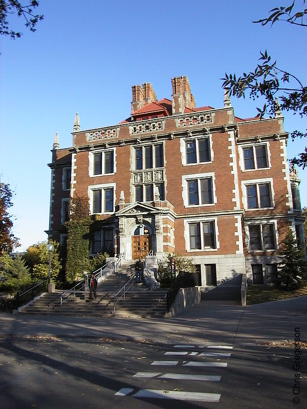 Photo of Folwell Hall(1035)