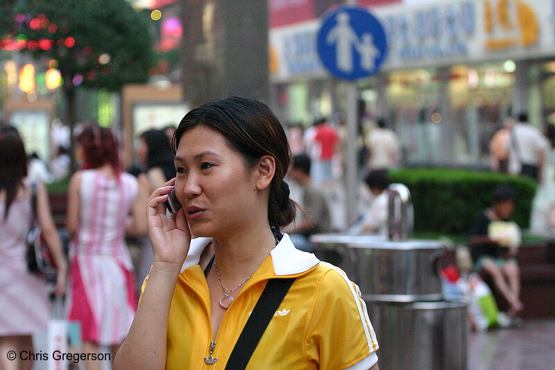 Photo of Chinese Woman on Cellphone, Shanghai(3337)