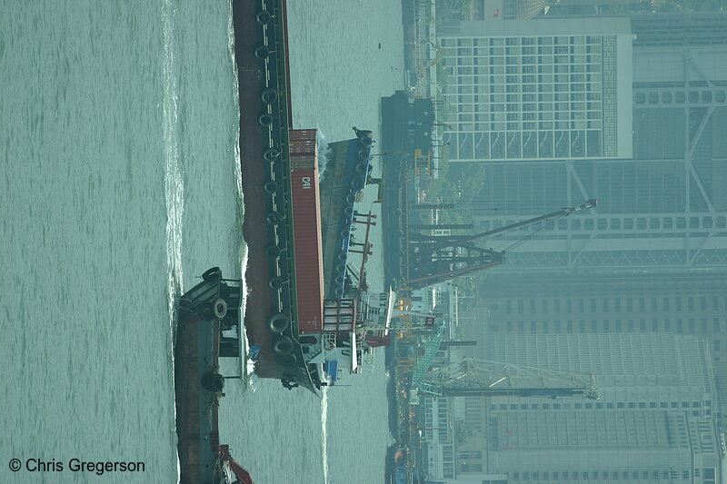 Photo of Ships off Hong Kong Island(4420)