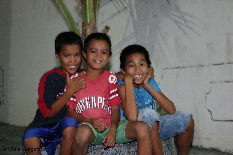 Photo of Reynaldo Areno, his Brother, and a Cousin(4866)