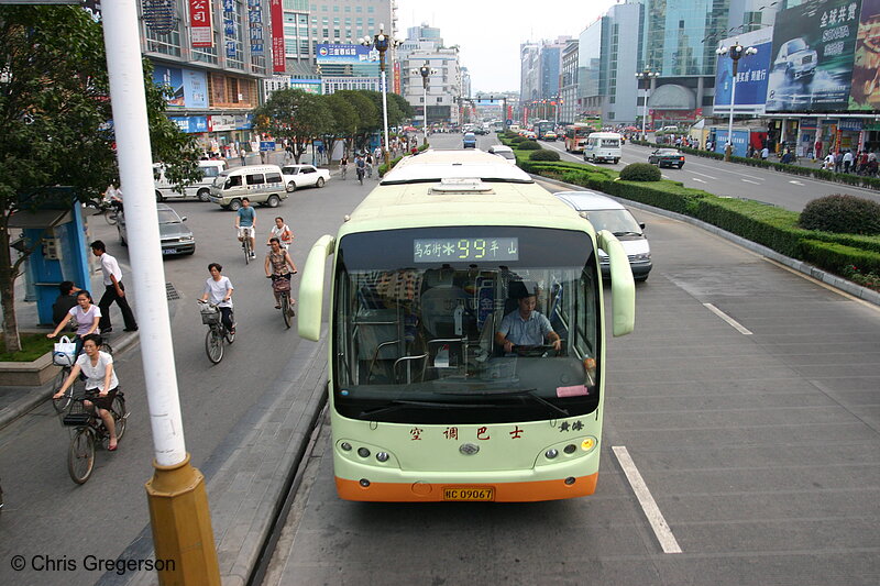 Photo of Overhead View of Bus, Guilin, China(5112)