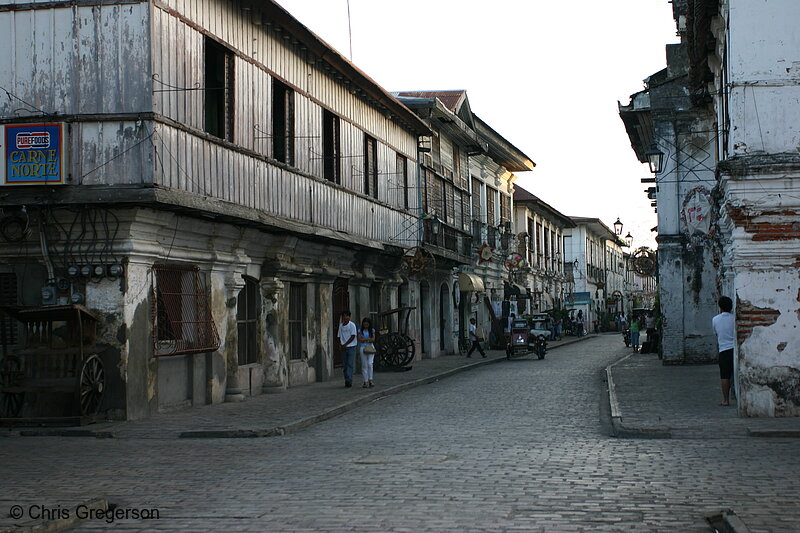 Photo of Worn Spanish-Style Buildings and Cobblestone Streets in Vigan, Ilocos Sur(5548)