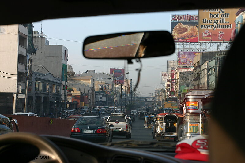 Photo of Driving along Busy Street in Manila(6161)