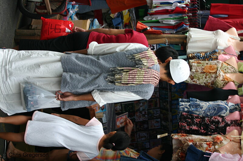 Photo of Vendors and Muslim Shopper, Pampanga, the Philippines(7180)