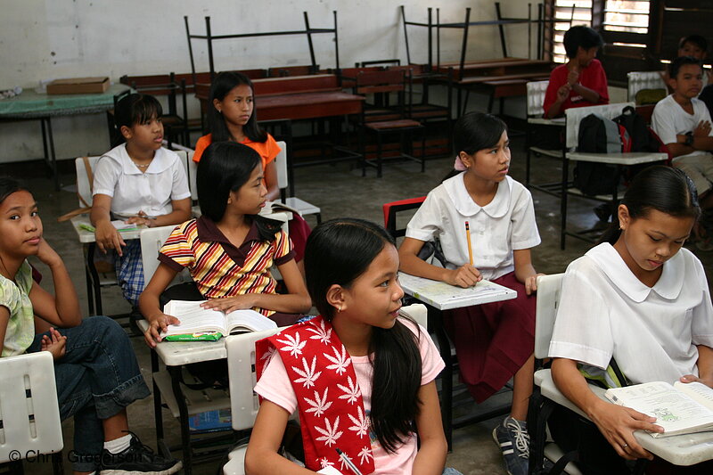 Photo of Fifth Grade Class, Filipino Elementary School(7287)