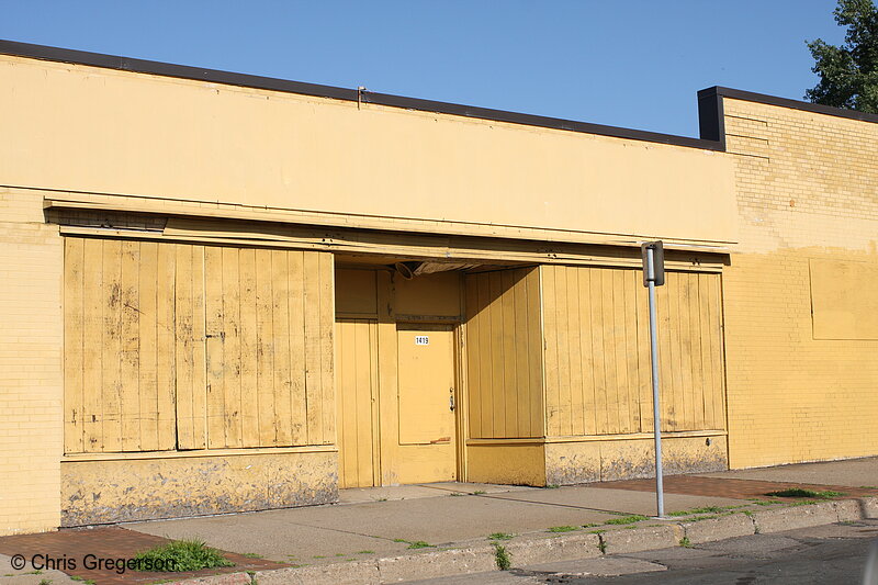 Photo of Abandoned Storefront, Minneapolis(7582)