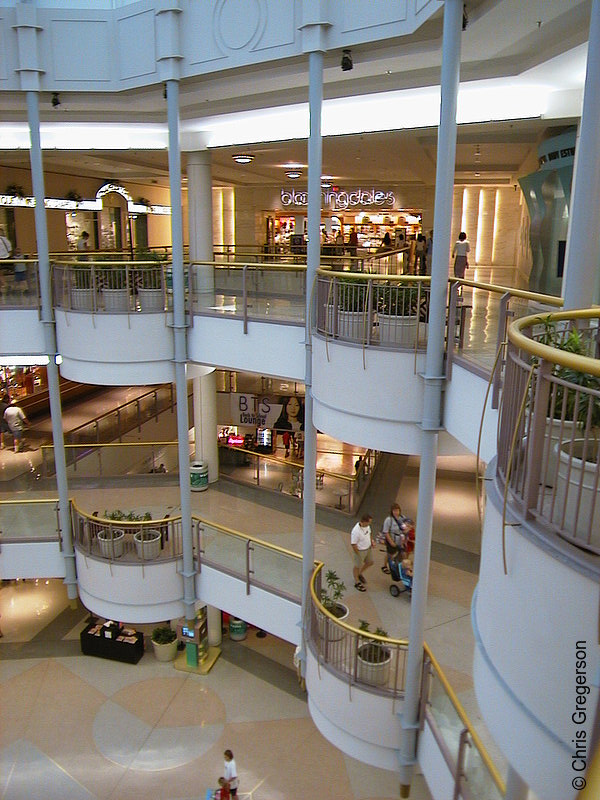 Photo of Bloomingdale's Court at the Mall of America(777)
