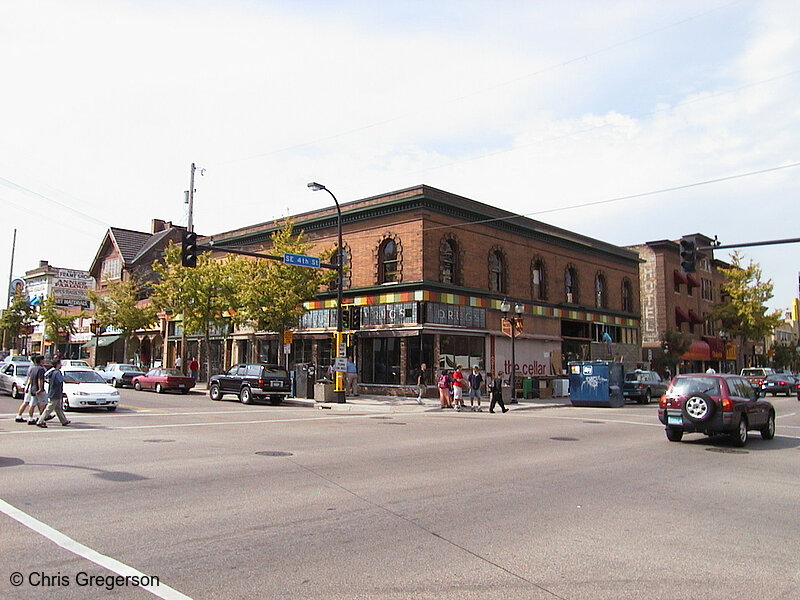 Photo of 4th Street and 14th Avenue Southeast(942)